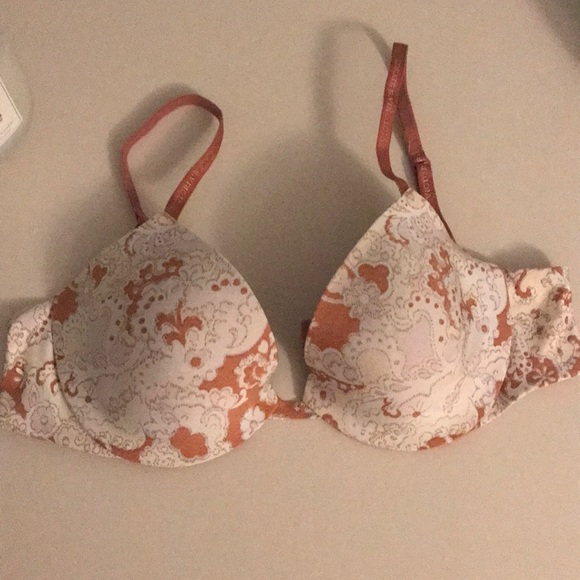 Victoria’s Secret Bra 34C - Picture 2 of 4